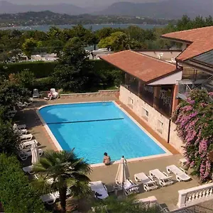 3* Lejlighedshotel Miralago &